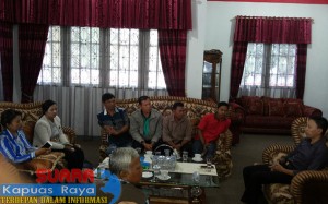 Perwakilan Masyarakat Binjai Saat Bertemu Dengan Ketua DPRD