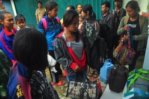 (Eks Gafatar Saat di Evakuasi)